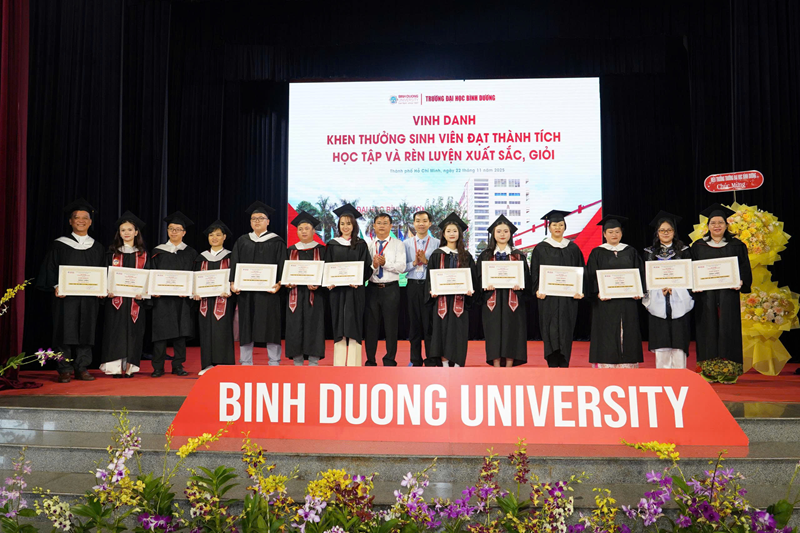 z7280707768145 c7adb4130cd66449baaba8ad8623dffe